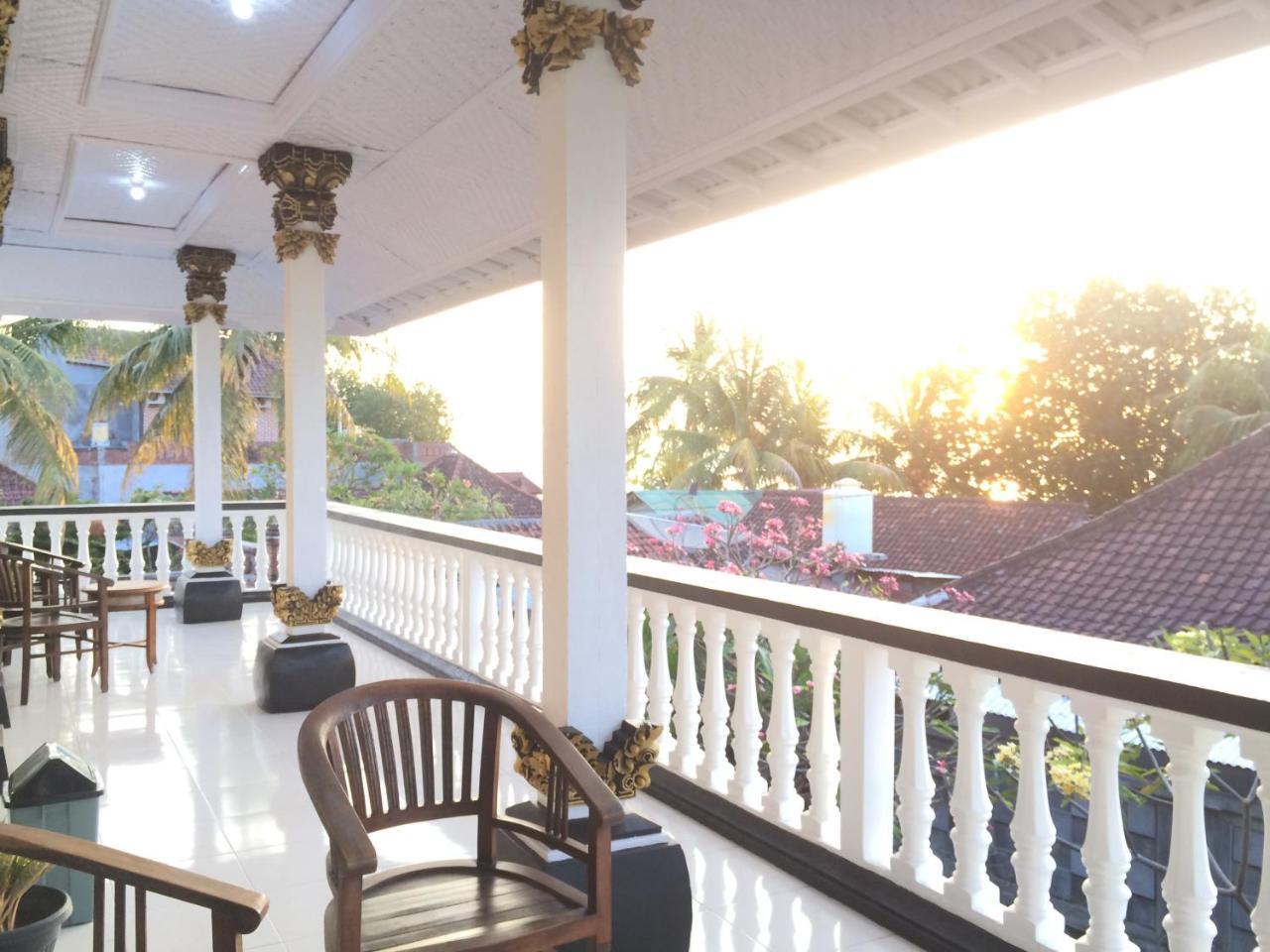 Mandhara Chico Bungalow Lovina  Luaran gambar